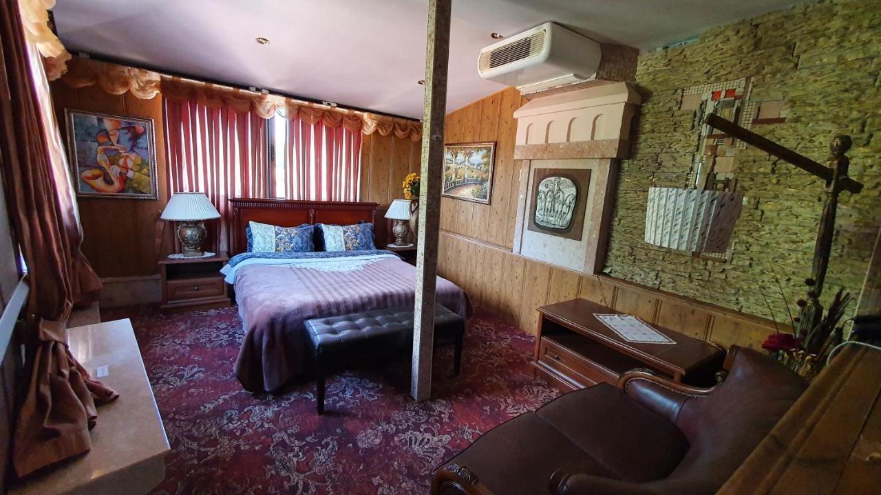 Boutique Hotel Boris Palace & Restaurant Plovdiv Ngoại thất bức ảnh